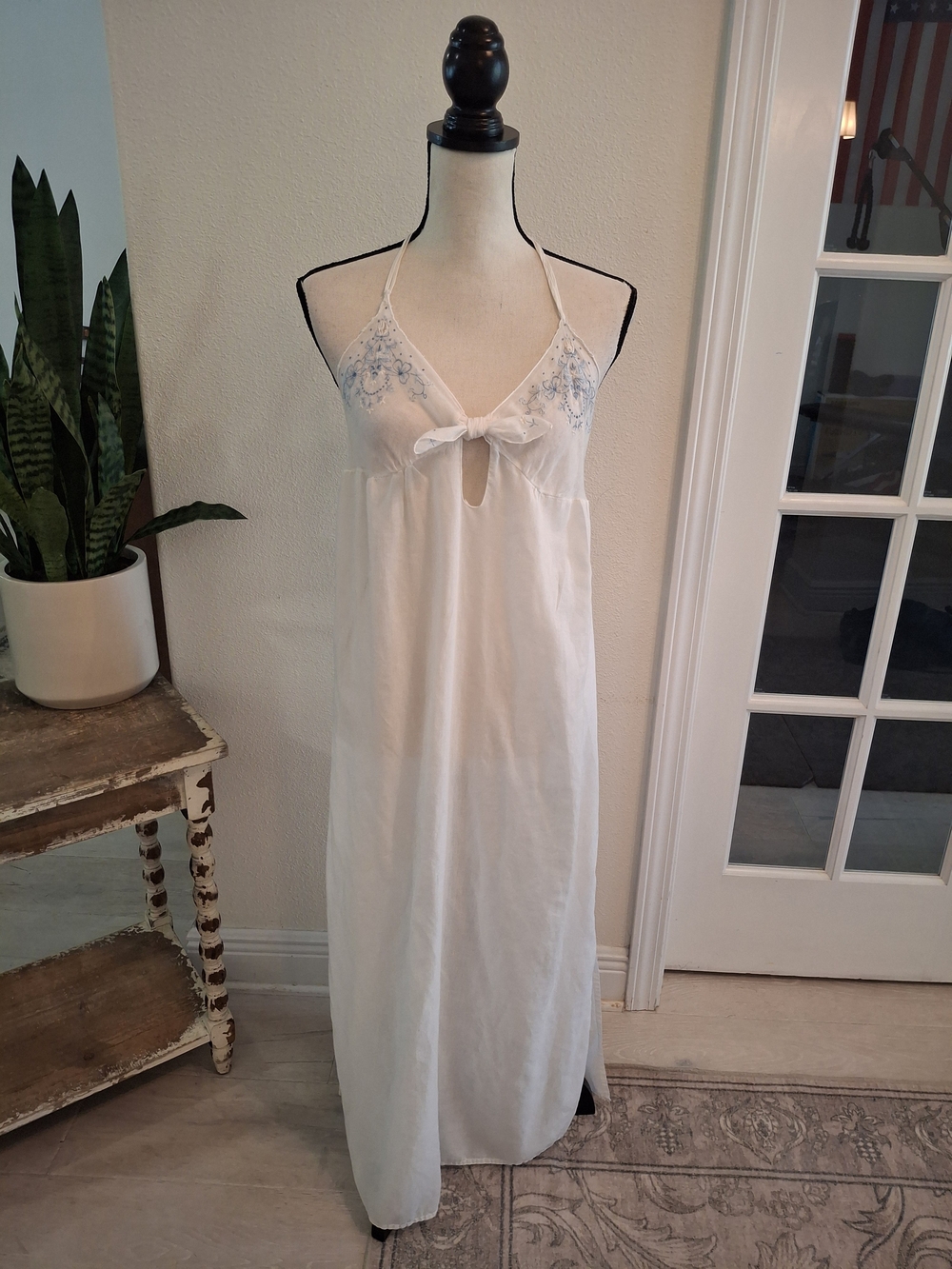Beautiful Vintage Delicate White Embroidered Nightgown Dress With Matching Robe